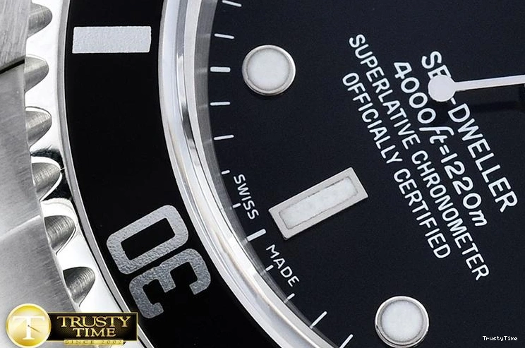 0304 ROLSD061 – SeaDweller UrbanChic 1020